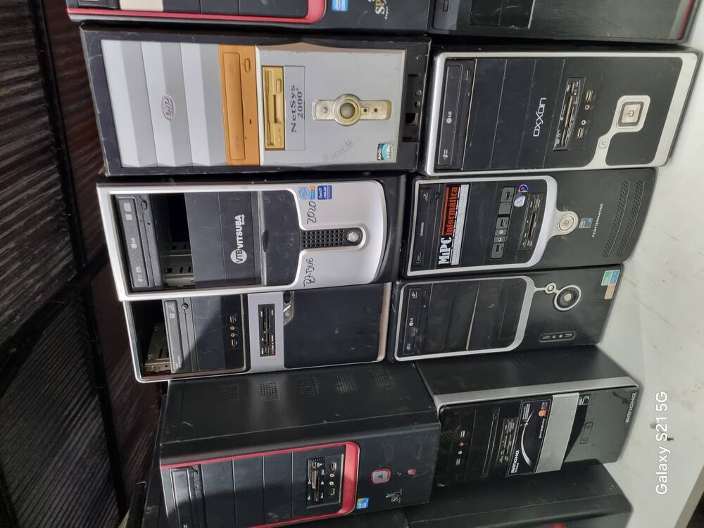 Torres de CPU recuperadas